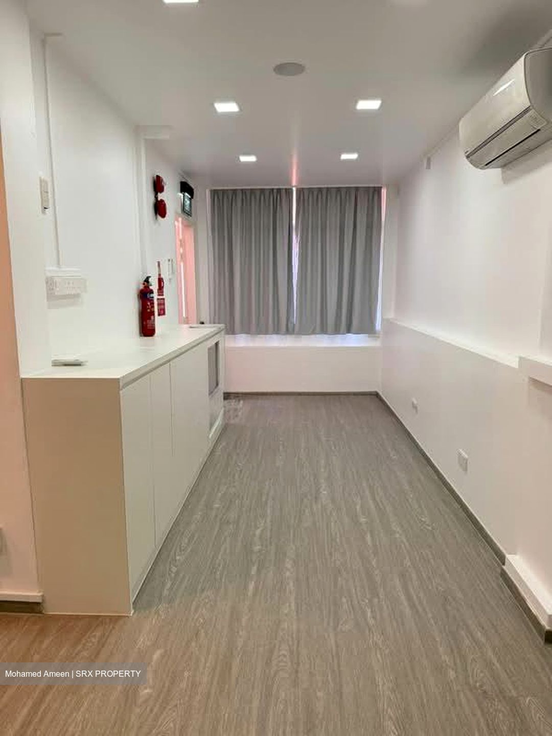 Joo Chiat Road (D15), Office #570525941